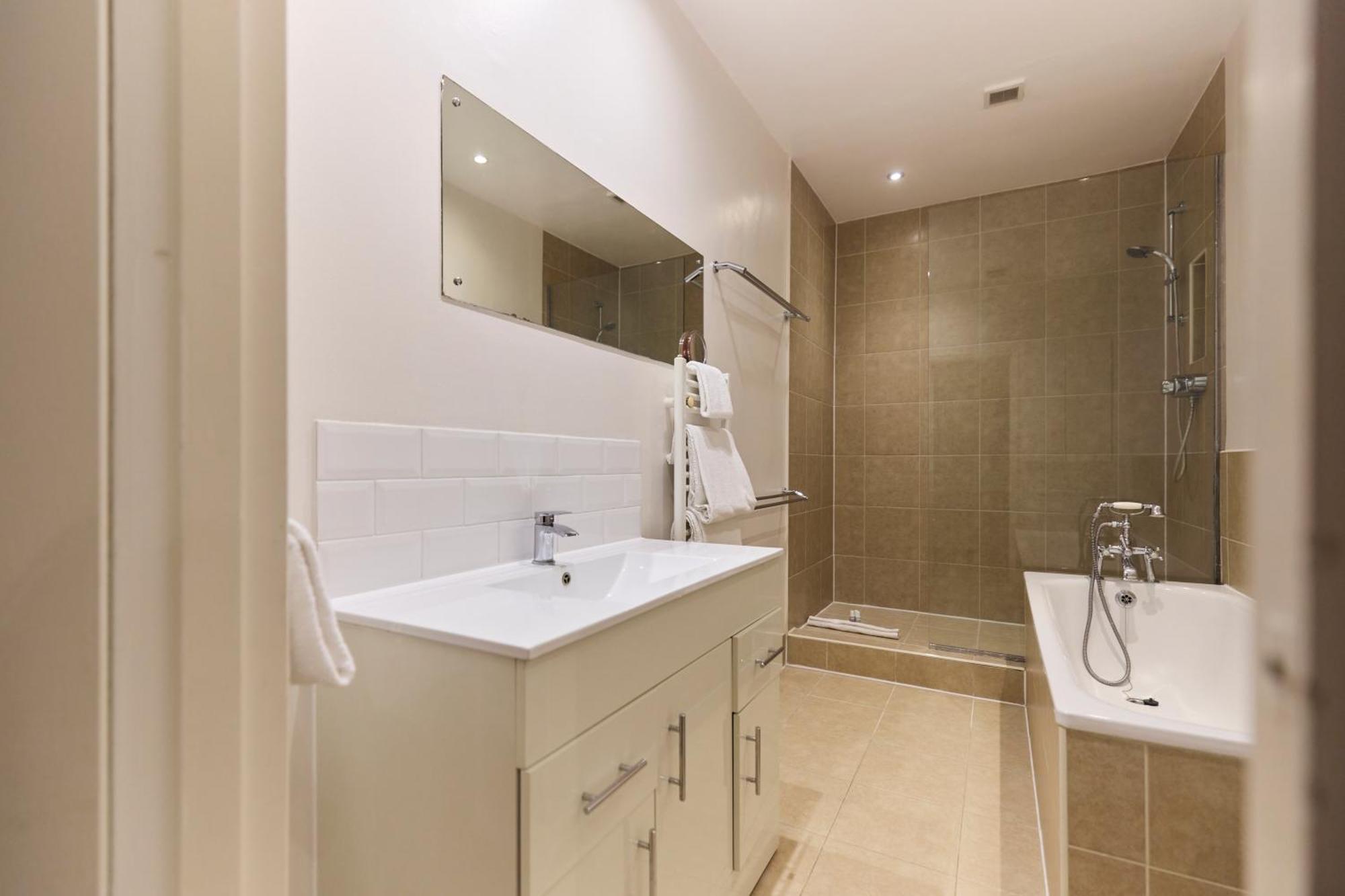 Apartamento The West Kensington Hideout - Cozy 2bdr Flat With Garden *